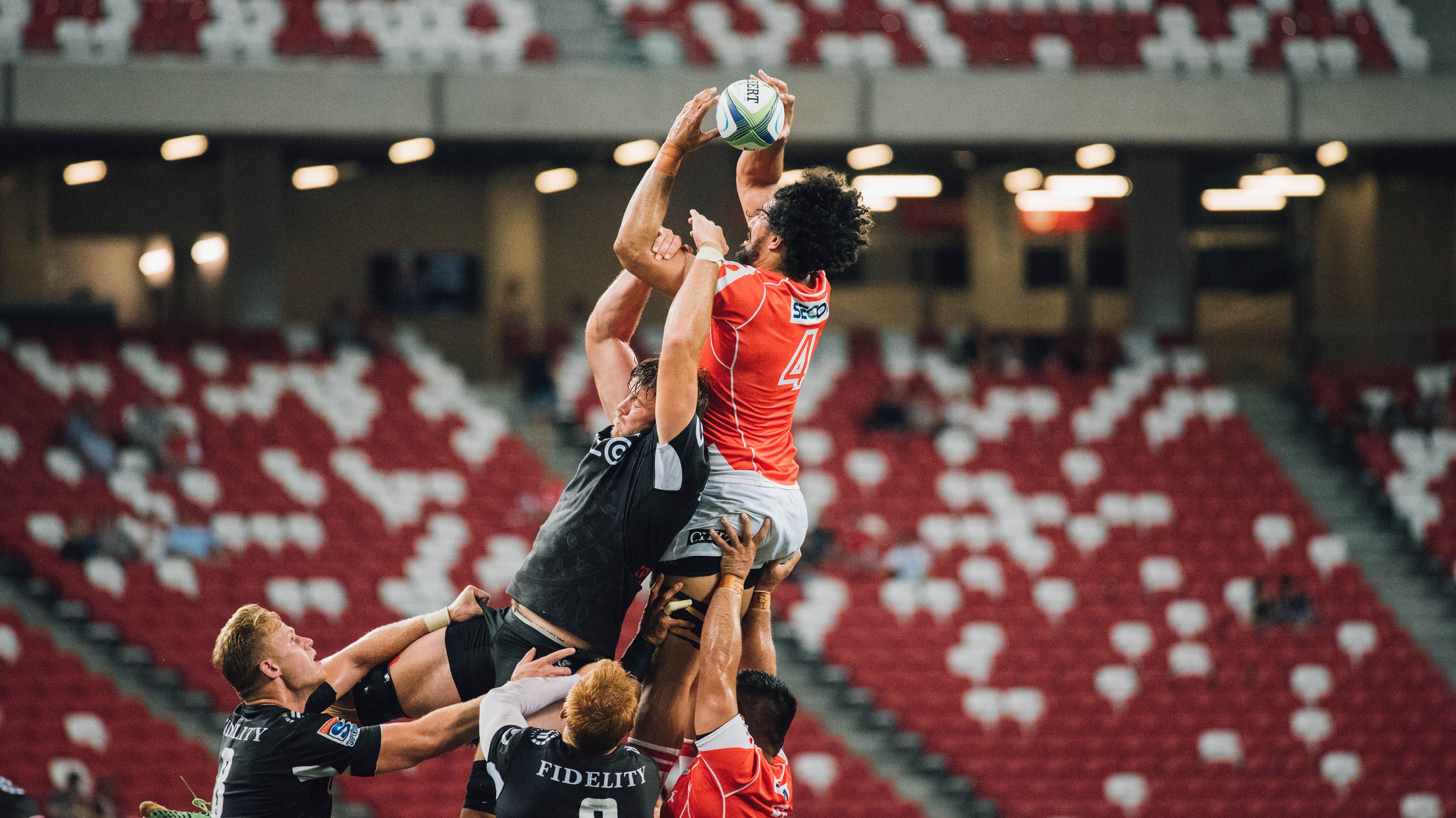 乔·莫伊：作为全黑队前锋核心，他在比赛中的表现堪称一流，乔乔莫伊斯作品